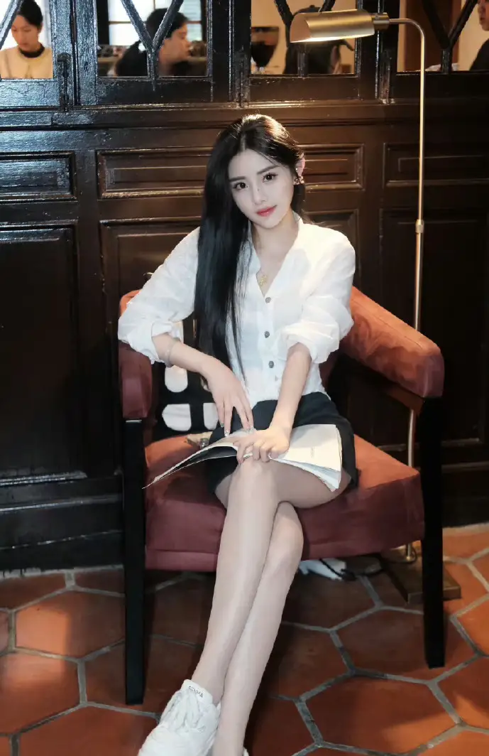 手机测距仪对比传统工具