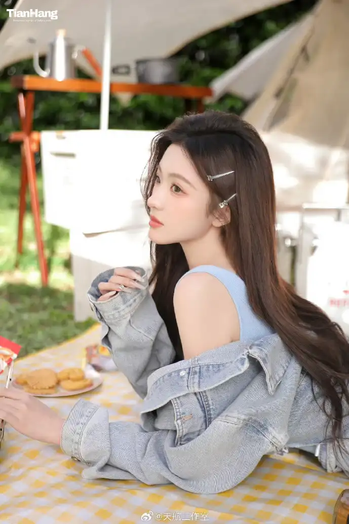 彝族青年学习QQ下载教程